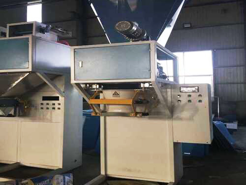 敞口袋包裝機(jī)