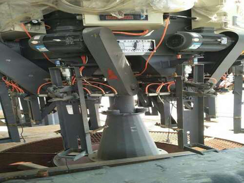 八嘴旋轉包裝機