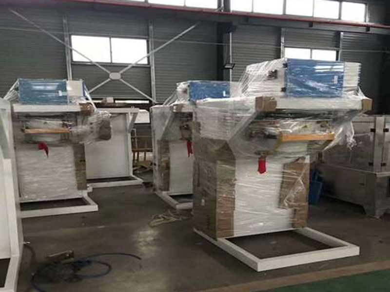 敞口袋包裝機(jī)